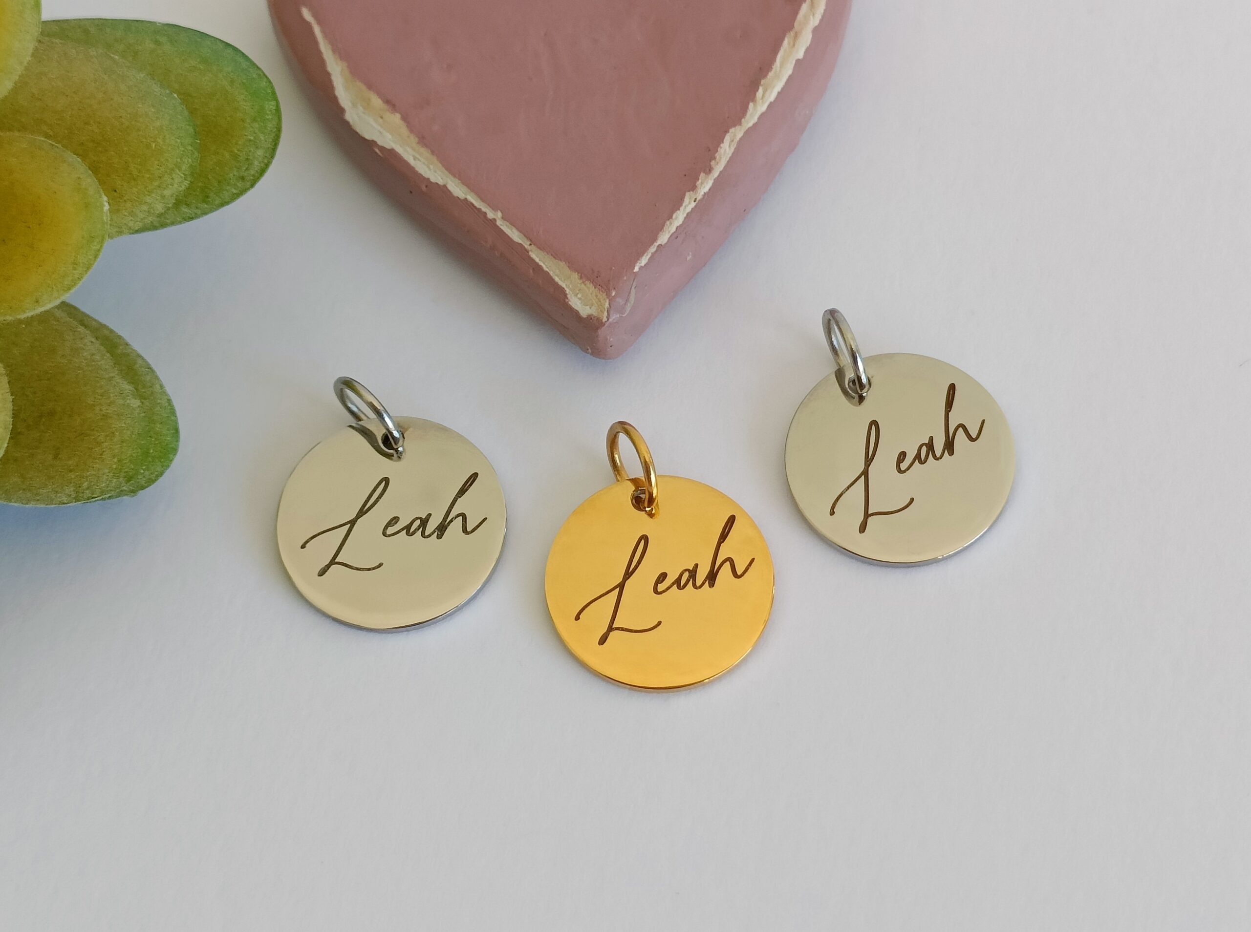 Disc pendant